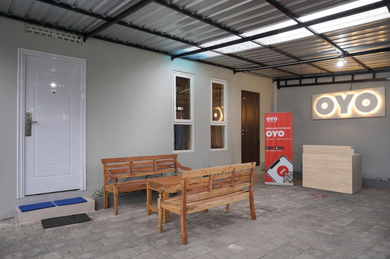 Super Oyo 90033 Dehome Family Melati Bagian luar foto
