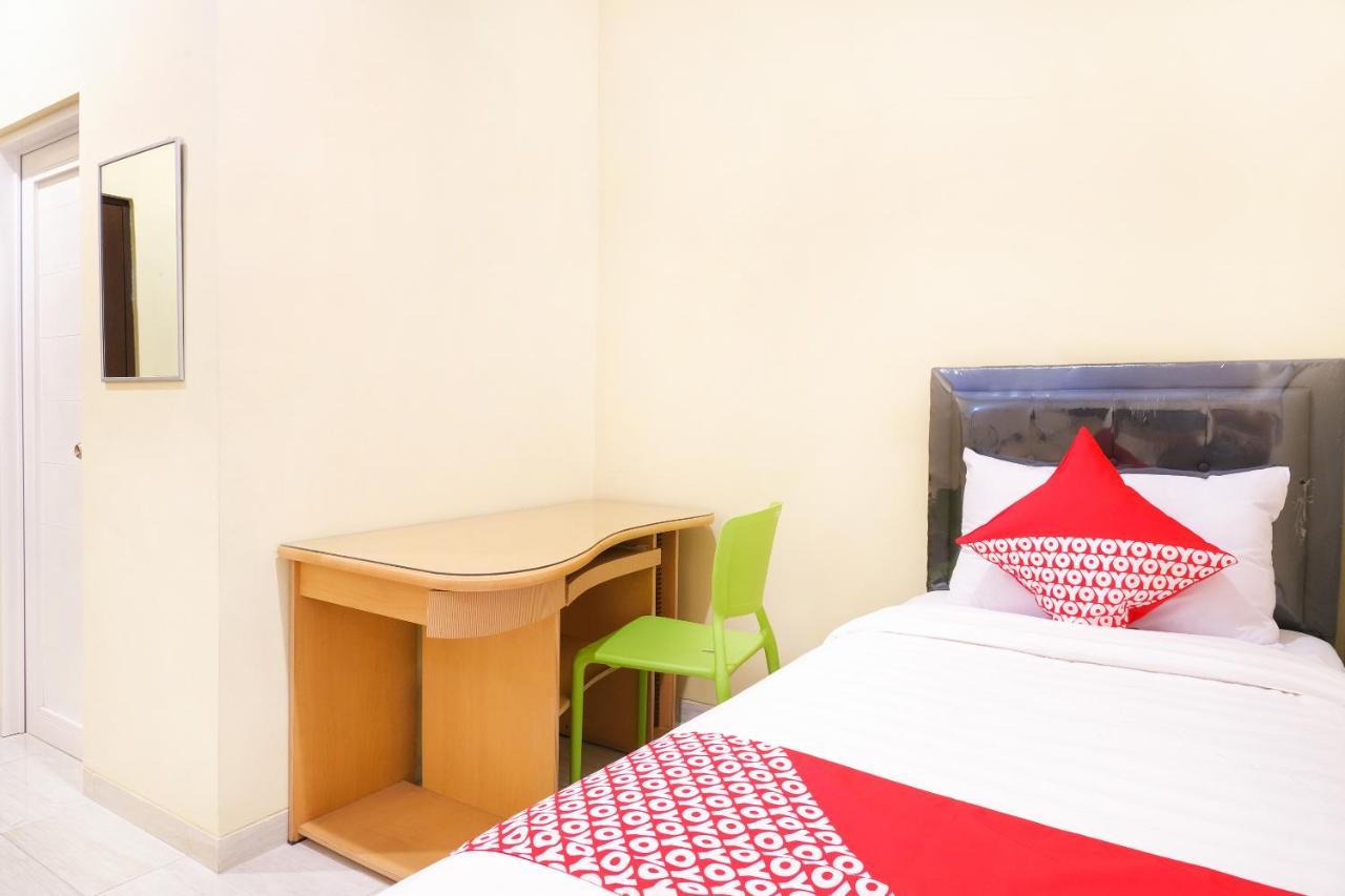 Super Oyo 90033 Dehome Family Melati Bagian luar foto